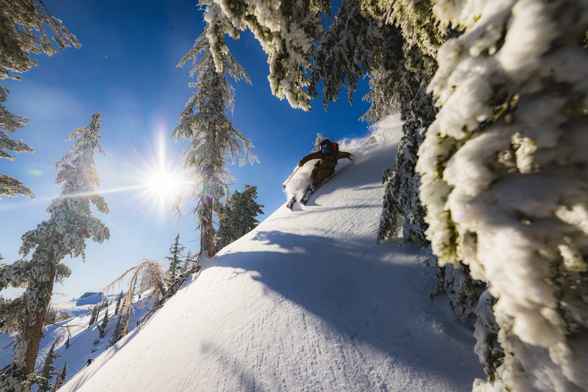 palisadestahoe's tweet image. We're gonna choose to remember 2024 with days like this 🤩 Yesterday was one for the books on Granite Chief.

📷 Ryan Salm