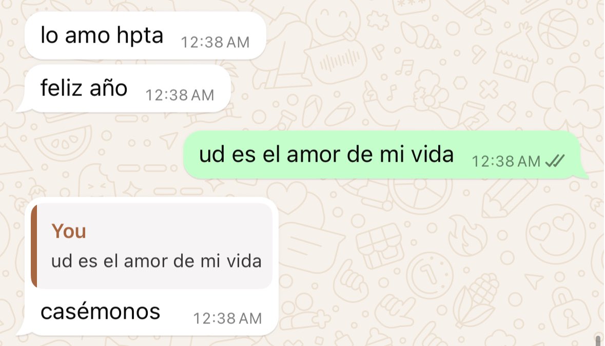 littlepoisonnn's tweet photo. 39 minutos del 2025 y mi ex y yo ya nos vemos así: https://t.co/A9atLZoNhl