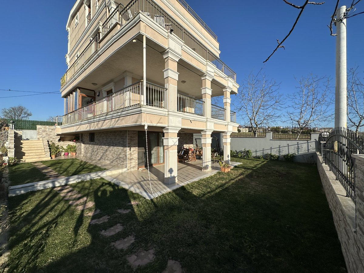 🏝️ TEKİRDAĞ / YENİÇİFTLİK
 
🏝️ZİRVEDE DEV KONAK 7+2

🩸15.500.000 ₺ SADECE VİLLA
🩸16.500.000 ₺ EŞYALI VİLLA
🩸20.000.000 ₺ VİLLA EŞYA YANINDAKİ ARSA DAHİL

🏝️317 m2 HAZIR RUHSATLI  ARSA ŞUAN BAHÇE OLARAK KULLANILIYOR

📞FARUK TEKE 0539 789 48 57

😎ÖZEN GRUP GÜVENCESİYLE 😎