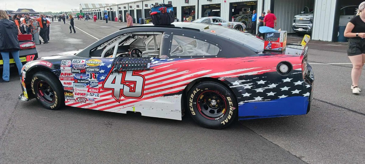 arcafan_news's tweet image. 45 Days Untill The ARCA Season Opener @ Daytona!

Don Thompson

PC: Tamayo Cosentino Racing

#DonThompson #TamayoCosentinoRacing #PoconoRaceway #ARCA #Daytona