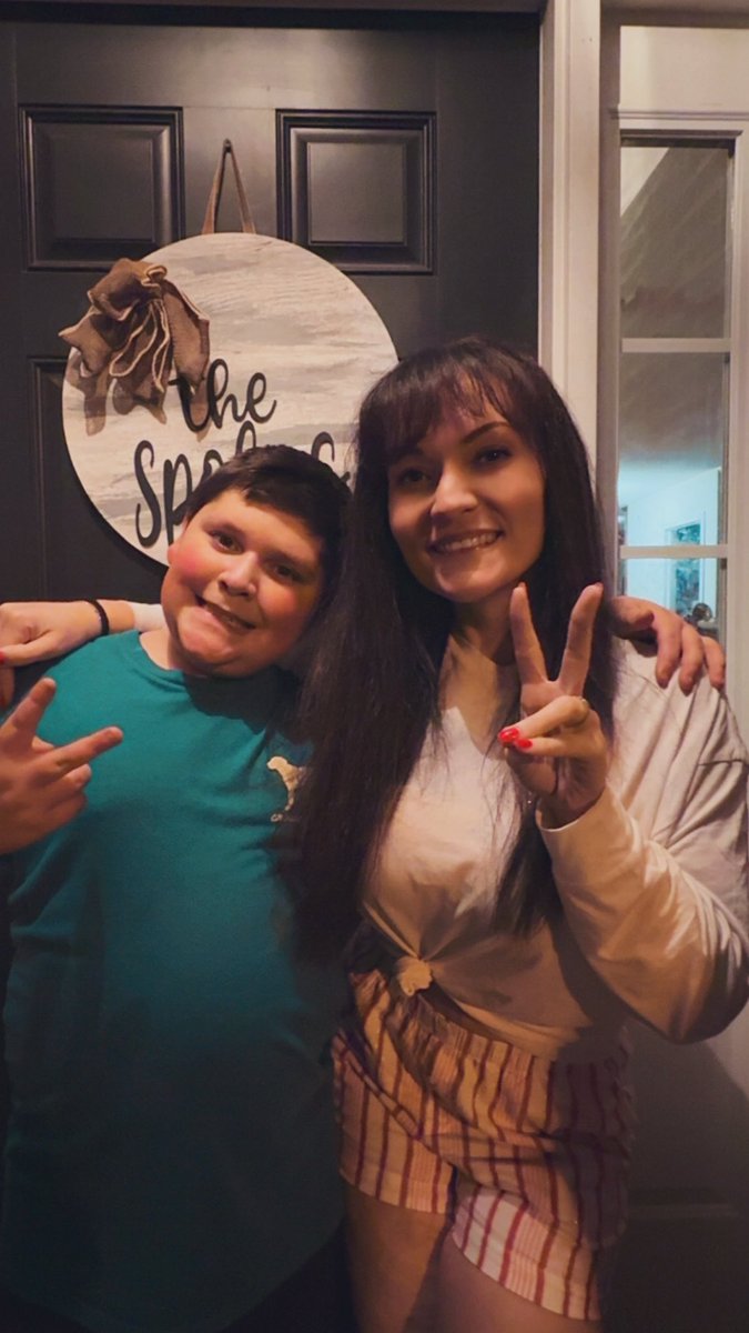 AlaniaSpohn's tweet image. 2024 was well spent on self improvement, self-reflection, and striving to be the best version of me. A wife, mother, and detective. This was a year for learning. 🧘‍♀️2025 will be the year for growing 🎯 I’m so blessed to have my family another year 🙏🏼