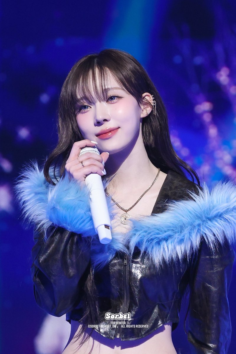 241231 

🎂항상 건강하고 행복하게 ✨

#WINTER #윈터 #aespa #에스파 #金旼炡 
<a href="/aespa_official/">aespa</a> #ウィンター