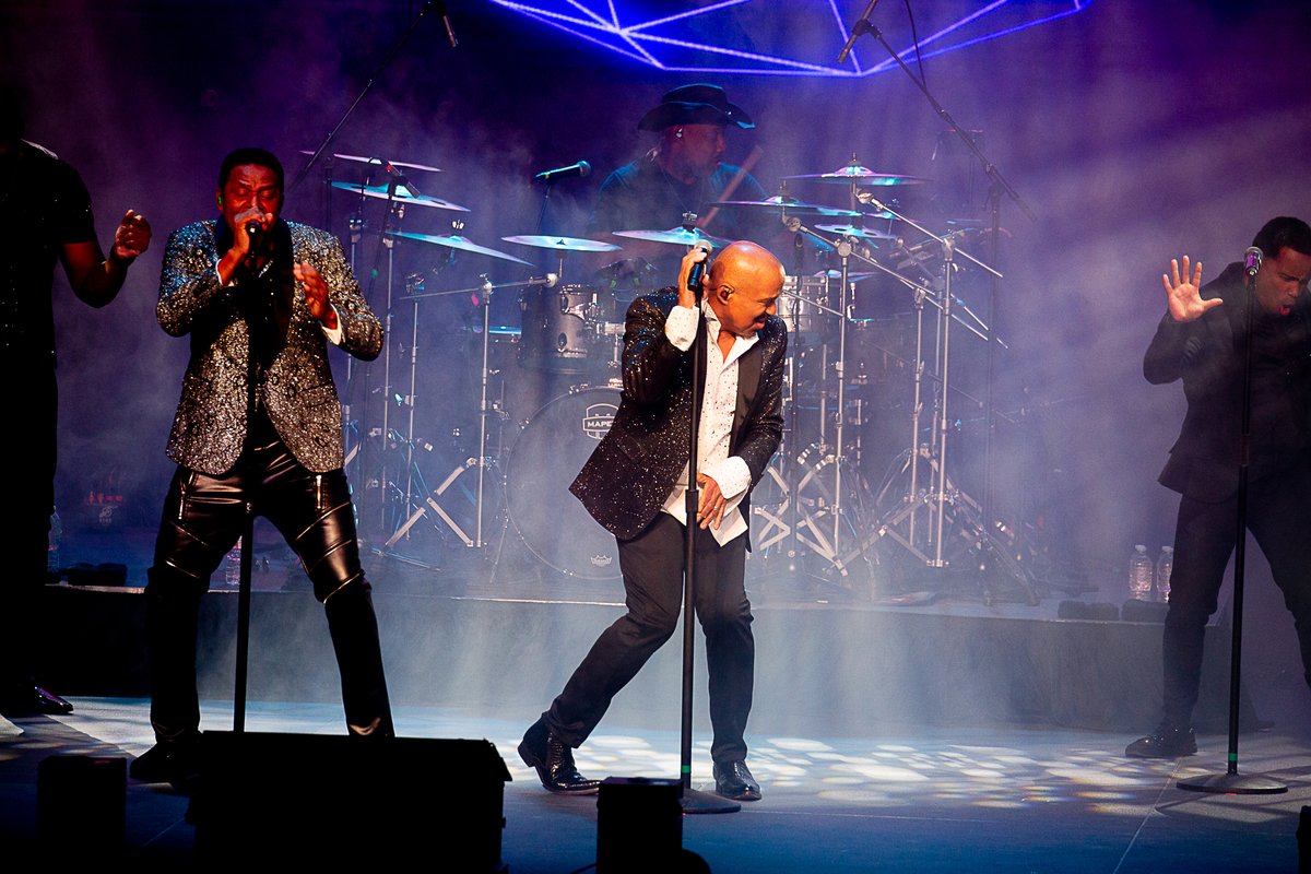 It may be midnight but the party sure isn’t over yet!  The iconic <a href="/Jacksons/">The Jacksons</a> are still bringing the energy!  Be sure to tune in! #LoneStarNYE