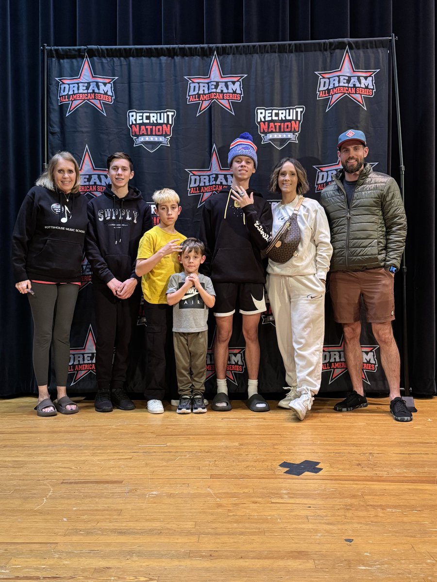 TyKnoop's tweet photo. Had a great time playing in the Dream All-American Bowl in AT&amp;T stadium, big thanks to the National Radar committee for selecting me! Hope to be back next year! Ty Knoop 2027 WR https://t.co/ibvGYkUxF6