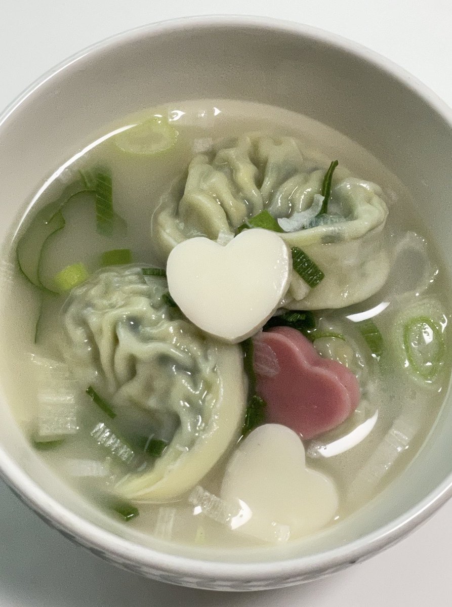 해피뉴이어😍❤️
다들 새해 복 많이 받으시구 .ᐟ.ᐟ 
2025년도 잘부탁해요 -ˋˏ ♡ᩚ ˎˊ-