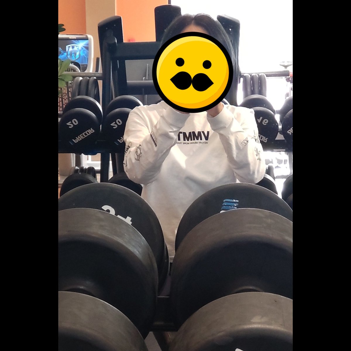 bogabgan's tweet photo. エニはじめ💪
まさかの混んでる💦ラック使われてたから

今日は肩
Ezバーバックプレス
10kg×10
12.5kg×10③
DBショルダープレス
8kg×10③
DBリアレイズ
3kg×10③
タクトレイズ
2kg×15③

#エニタイム
#OWNアプリ
#Tシャツは
#vmmt
#タクトレイズが1番きつい https://t.co/LwonGJWUck