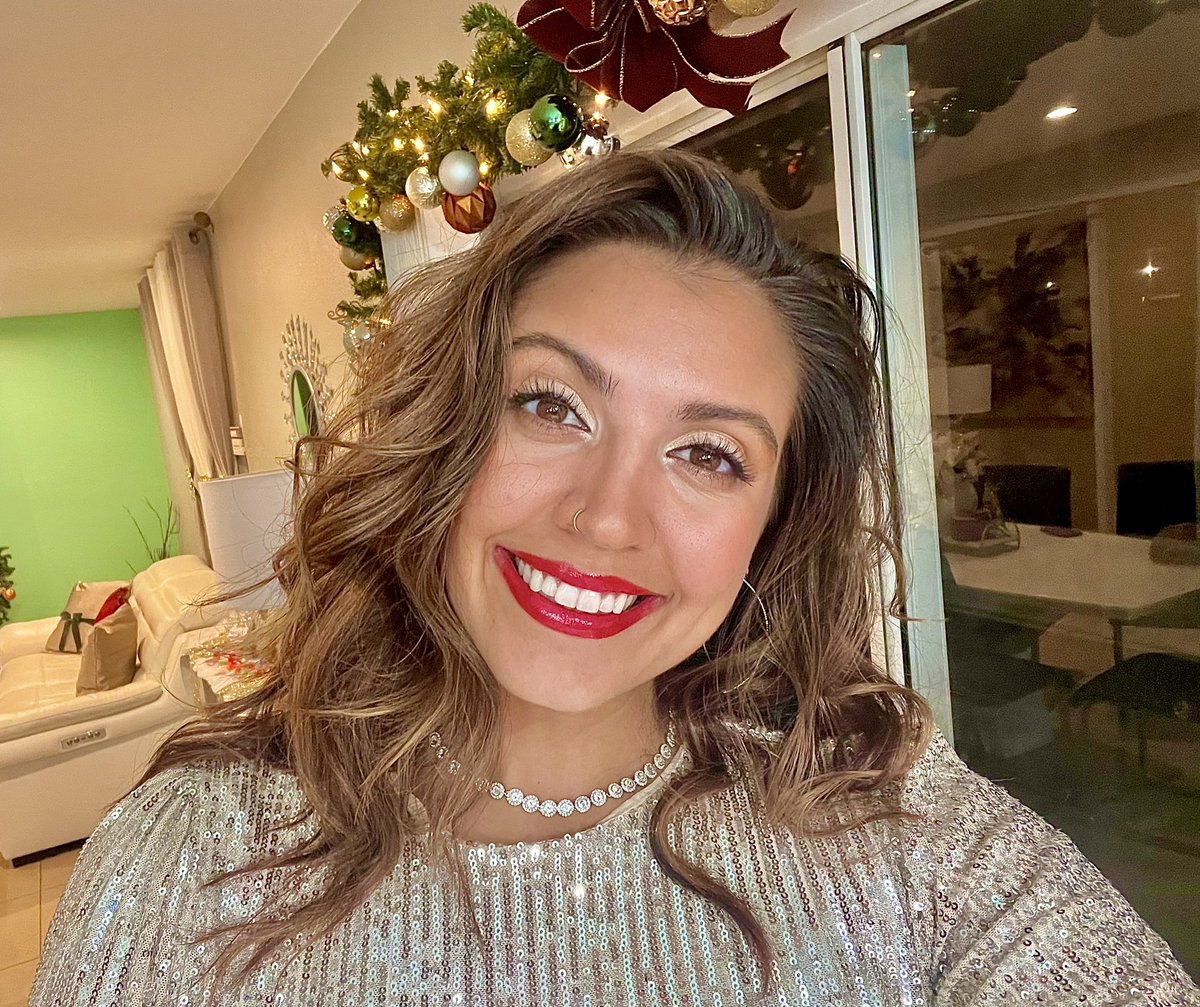 Happy New Years Eveeee 
#2025 🥂✨🤍