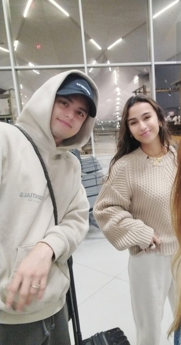 aussiejboy's tweet photo. Happy New Year @tellemjaye and Issa
More Blessings music, projects  to come healthy living life this year https://t.co/KBHKE9fYii