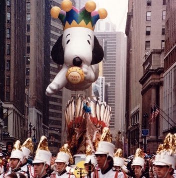 MacysParadeWiki's tweet image. As we look back on 2024, it was another great year of growth and, most importantly, celebrating the Parade we all know and love. We’re forever thankful! 

(📸: Schulz Museum)

#macysparade #HappyNewYear