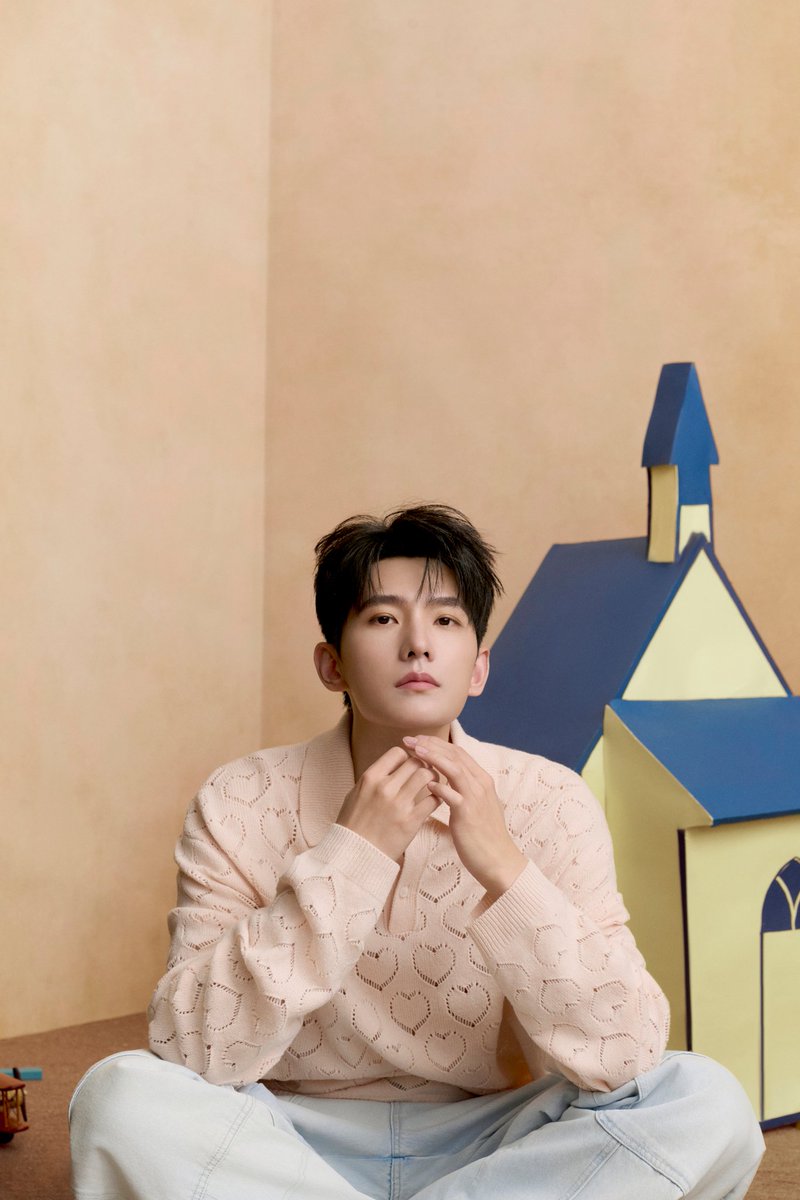 ปีใหม่ แต่คุณแกะเด็กลงอีกแล้ว❤️😆

Yang Yang x 2025
#YangYang
#YangYang杨洋 
#หยางหยาง