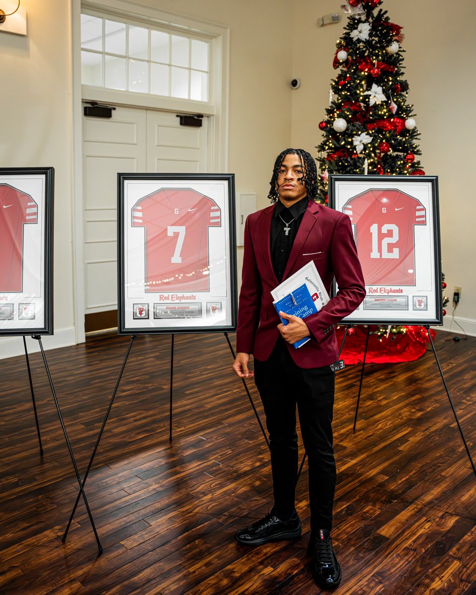 2024✌🏽…..Thank You Seniors!

🔴🐘🏈 |  #TraditionNeverGraduates