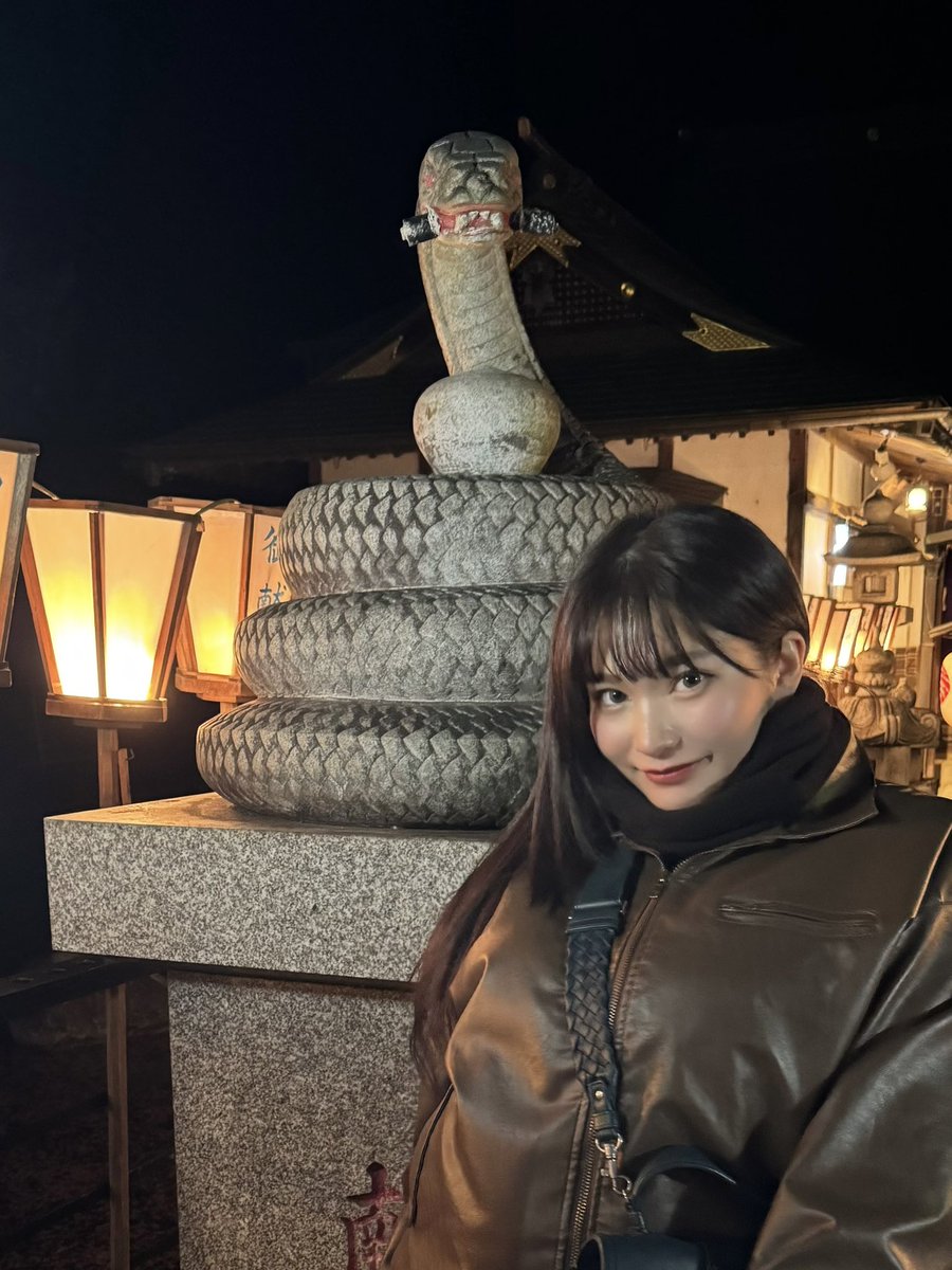 おはメロン☀️

2025年あけおメロン🍈🐍🤍

栃木県の白蛇辨財天に初詣いってきました！