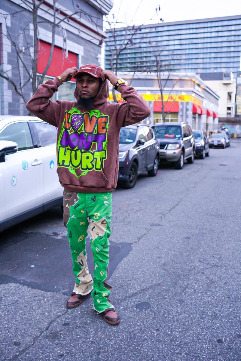 Tearsofpainayob's tweet photo. Wear your heart on your sleeve with our ‘Love Don’t Hurt’ hoodie! Perfect for spreading positivity and embracing self-love. Show  the world what love truly means! 💕✨ 

Style By @prolificdeuce 
🎥 📸@prolificdeuce 
Hoodie By @tearsofpain_t.o.p 

#LoveDontHurt #TEARSOFPAINhoodie https://t.co/e4Wc9EJws0