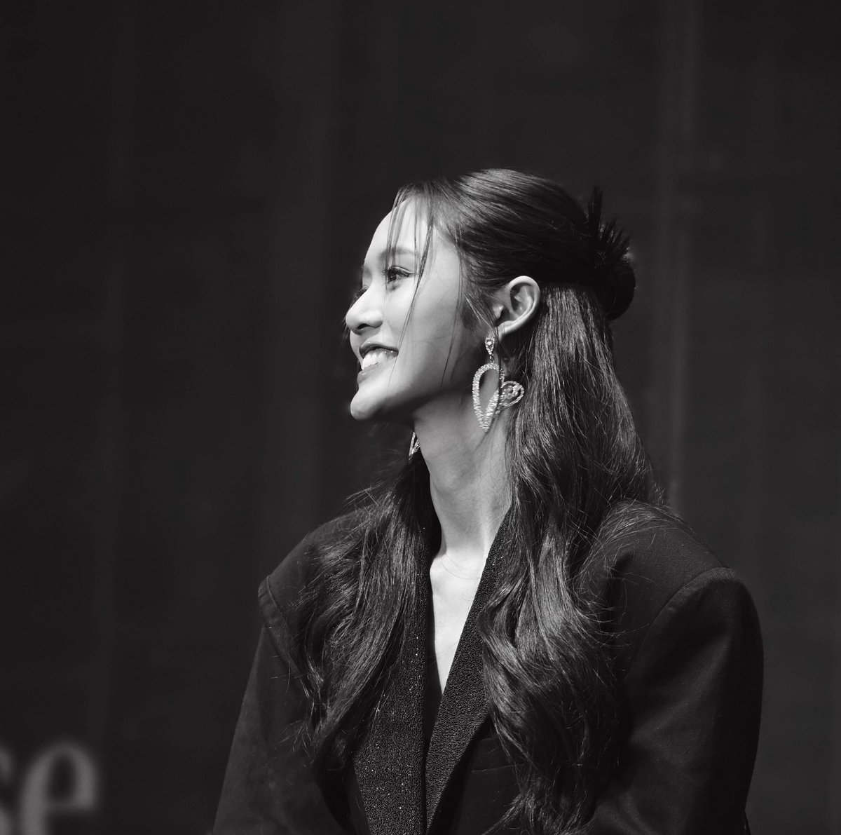 LMSY63's tweet photo. สิ่งที่ดีที่สุด ของ 2024 คือไรรู้วว มะหมี
คือหมีคนนี้แหละ ขอบคุณปี 2024 ที่ทำให้พี่ได้รู้จักหมีนะ หมีอ่ะเป็นความสุขในทุกๆวันตั้งแต่รู้จักหมีมาเลย และปี 2025 พี่ก็ยังจะมีหมีอยู่
ในใจ  รักหมี และ ซัพพอร์ตหมีตลอดไป ขอให้เป็นปีที่ดีของหมีเหมือนกันนะ รักตะเม๋อ🫶
#LMlookmhee https://t.co/LD5zl6CAmw