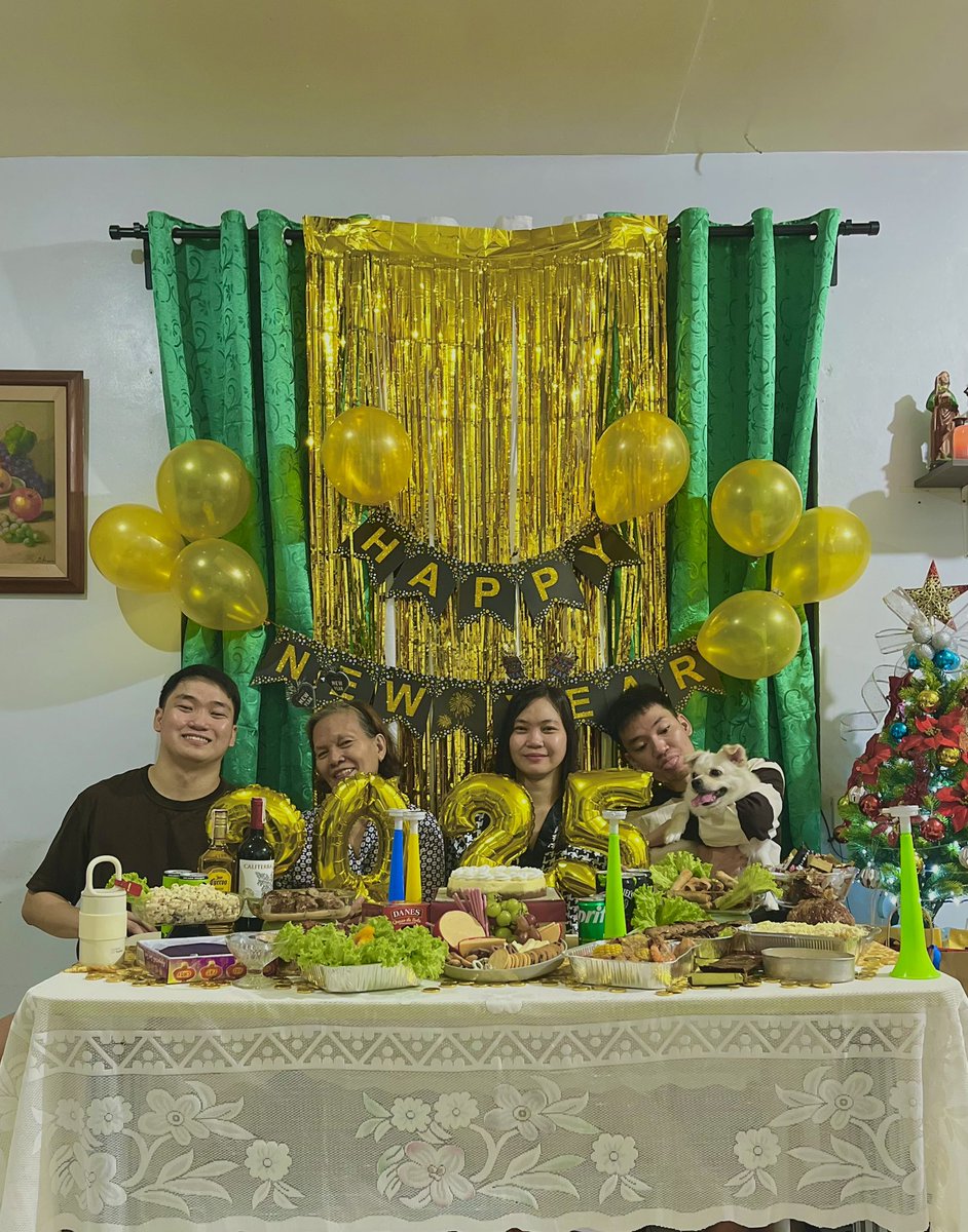 dmndrsj's tweet photo. Happy New Year! 😊🙏🏻 https://t.co/69DxlOcfvu