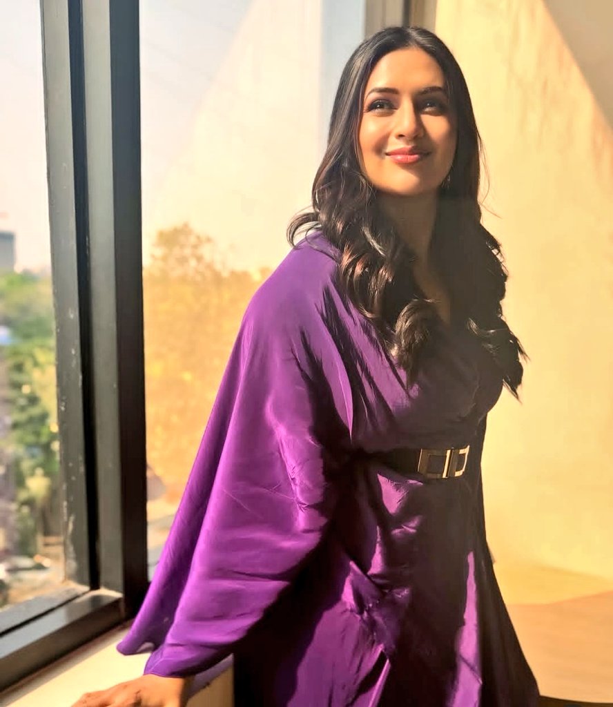 darshani_Div's tweet photo. ❤May love be your life
💫May hope be in your heart
🤗May laughter be in your home
🌼May peace be in your world

♡HAPPY NEW YEAR♡ Div

#DivyankaTripathi @Divyanka_T https://t.co/fSnAatszNX