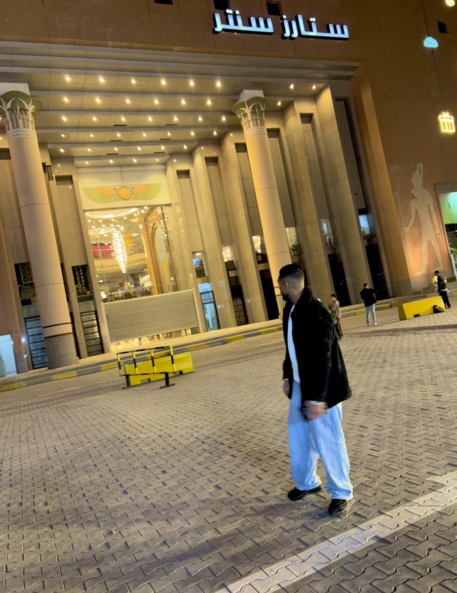 halimo_oo's tweet photo. Welcome 2️⃣0️⃣2️⃣5️⃣🎄 https://t.co/1Hkk3YjWnI