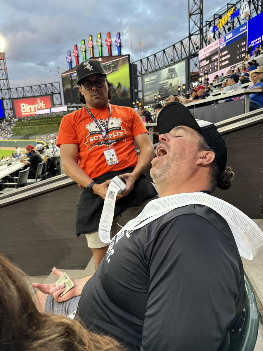 Chorizy-E tweet media