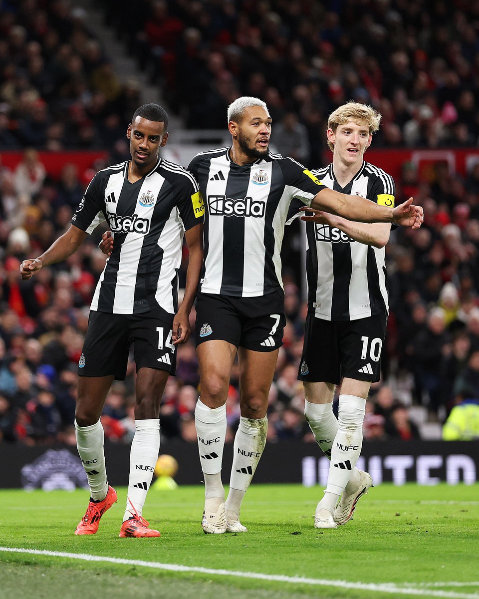si_dixon09's tweet photo. Happy new year! UP THE FUCKING MAGS! #nufc https://t.co/yqPgiz8LrL