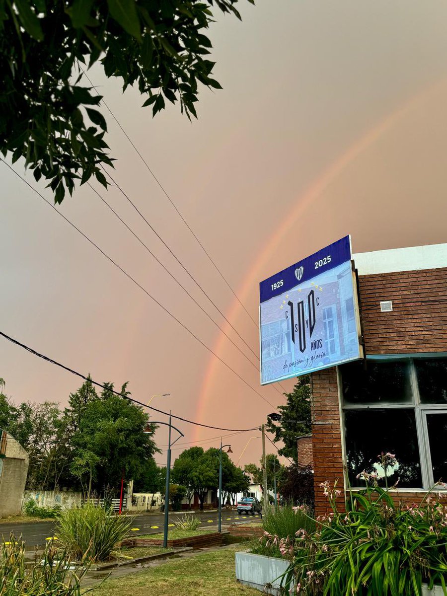 BIENVENIDO 2025.
Te esperamos CENTENARIO 
💙🤍💙💯💯💯💯