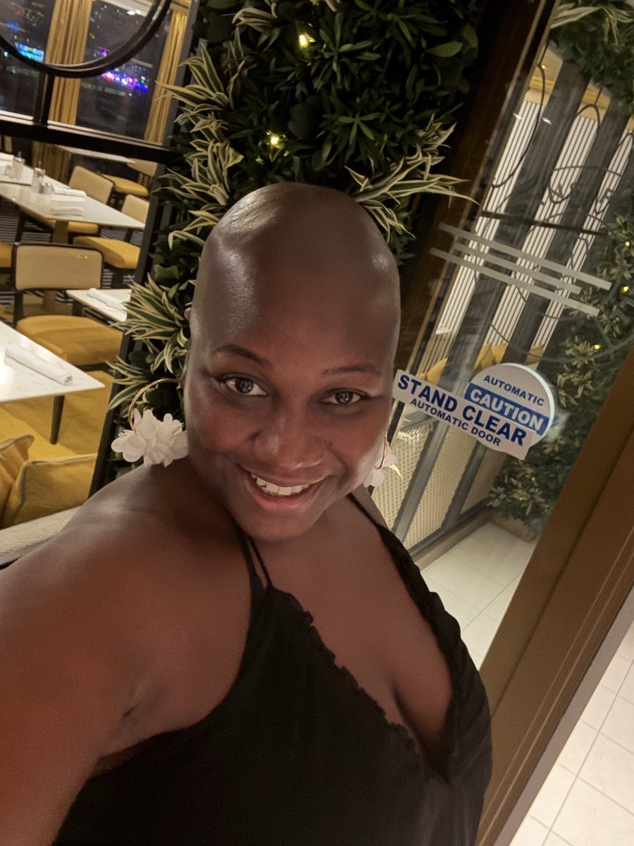 Happy New Year 🥂🎉

I am not one for New Year’s Resolutions but I will put forward the intention to continue to fulfill my purpose. Share love, share song, share beautiful moments with family and friends. My intention is to live following my passion and daring greatly.