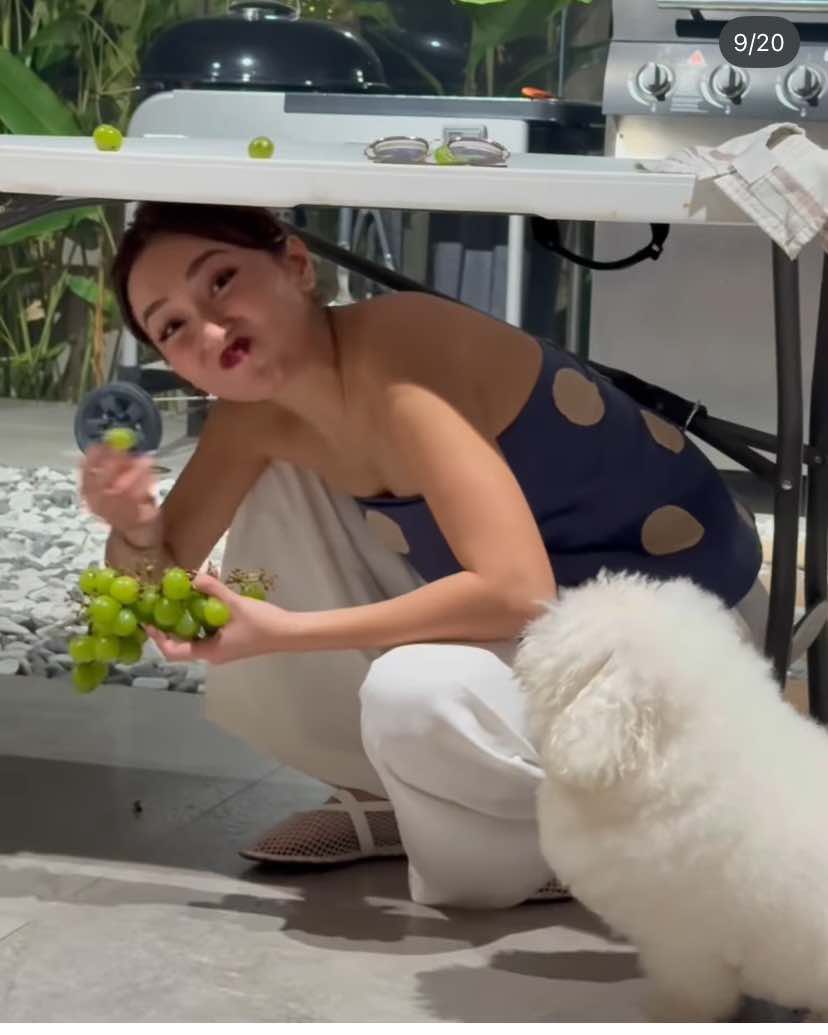 kowalerts's tweet photo. So cutie naman ni Queen Kathryn!! Talagang ginawa ang grapes challenge 😂😍😍 

More more achievements for you Queen 🤞🫶🫶 https://t.co/99yPAheCm6