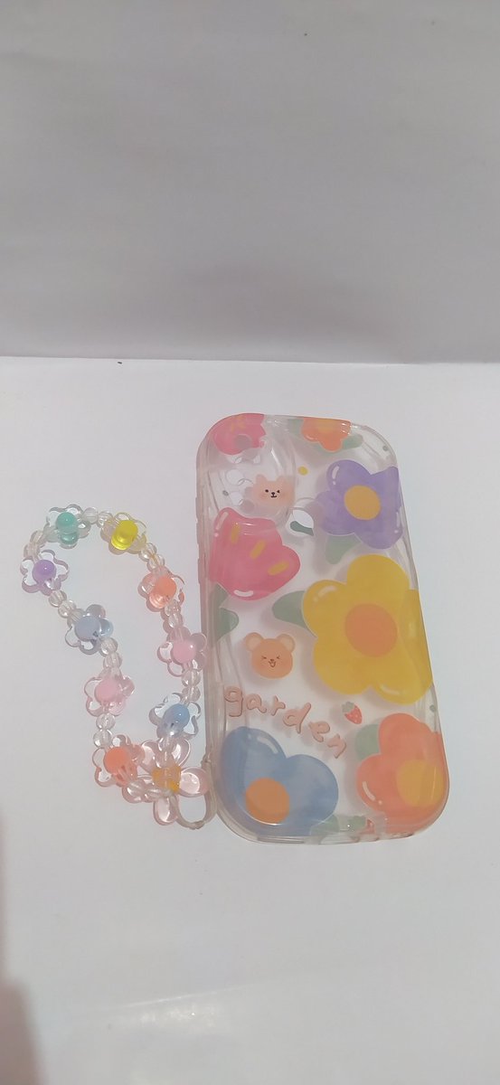 Phone case gemes &amp; aesthetic 

Nemu toko case HP yang lengkap banget, bisa untuk berbagai jenis dan tipe HP.
Pertama, aku punya case + strap ini. gemes banget harganya 27k aja😭 gambarnya lucu,ga pecah. Strap nya juga gemes banget 
s.shopee.co.id/3LAoac9ynW