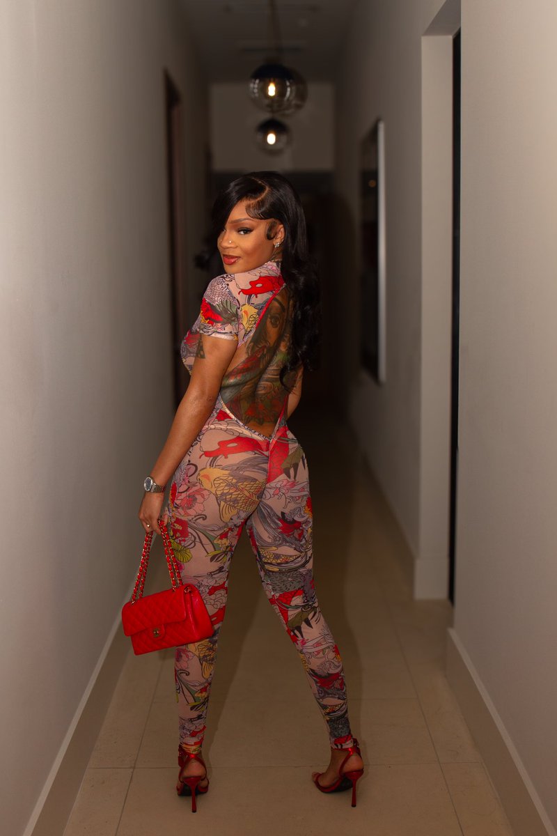 GloTheofficial's tweet image. 2024 Gave it🔥2025 ain’t shit changing ima give it some mo❤️