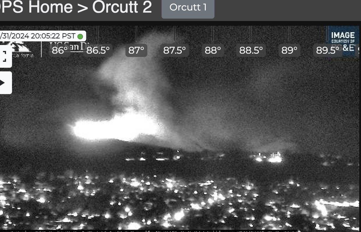 ZoomCenter's tweet image. #OakFire in Santa Maria in Santa Barbara County #CAwx