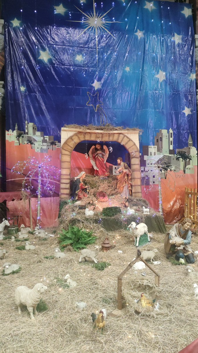 Gracias #2024 y Feliz y próspero año nuevo #2025, amigo@s. Que tengan doce meses llenos de alegrías, salud y de muchas bendiciones más. Un gran abrazo de #FelizAñoNuevo para tod@s. Dios los bendiga 🙏🏻🎄🥳💖