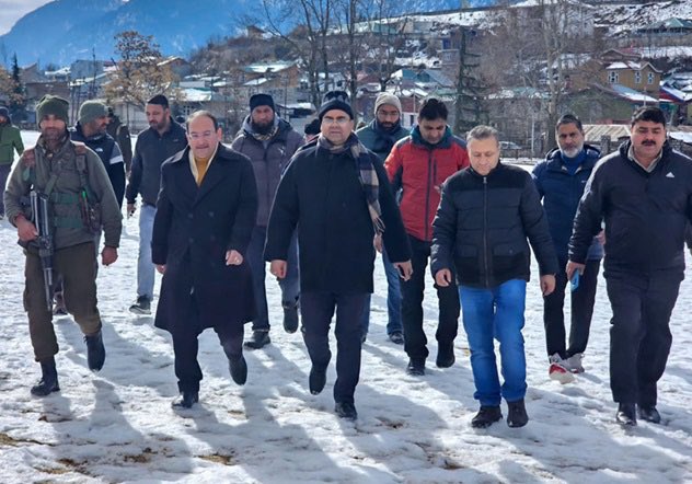 Cross Town News (@crosstownnews) on Twitter photo DC Kishtwar conducts surprise visit
<a href="/RajeshShavan/">Rajesh Shavan</a>
<a href="/dckishtwar/">Deputy Commissioner Kishtwar</a>
<a href="/DICKishtwar/">Information & PR, Kishtwar</a>
crosstownnews.in/post/137361/dc… DC Kishtwar conducts surprise visit
<a href="/RajeshShavan/">Rajesh Shavan</a>
<a href="/dckishtwar/">Deputy Commissioner Kishtwar</a>
<a href="/DICKishtwar/">Information & PR, Kishtwar</a>
crosstownnews.in/post/137361/dc…