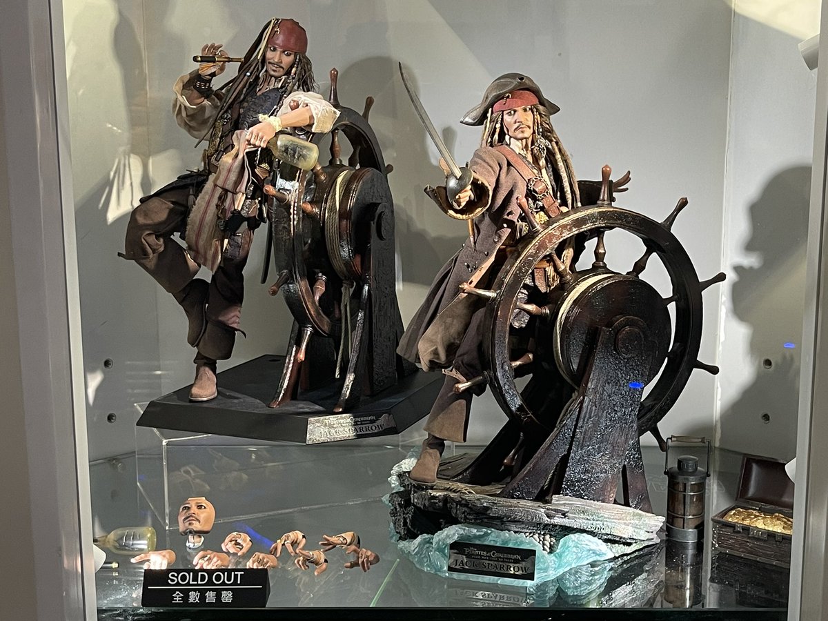 6thscale_KaWu's tweet image. Some pics of the final product of Hot Toys Pirates of the Caribbean: Dead Men Tell No Tales - Jack Sparrow (Artisan Edition Deluxe, Deluxe Version and Normal Version)

Part 1

#JackSparrow #POTC #piratesofthecaribbeanedit #HotToysCollectible #SixthScale
