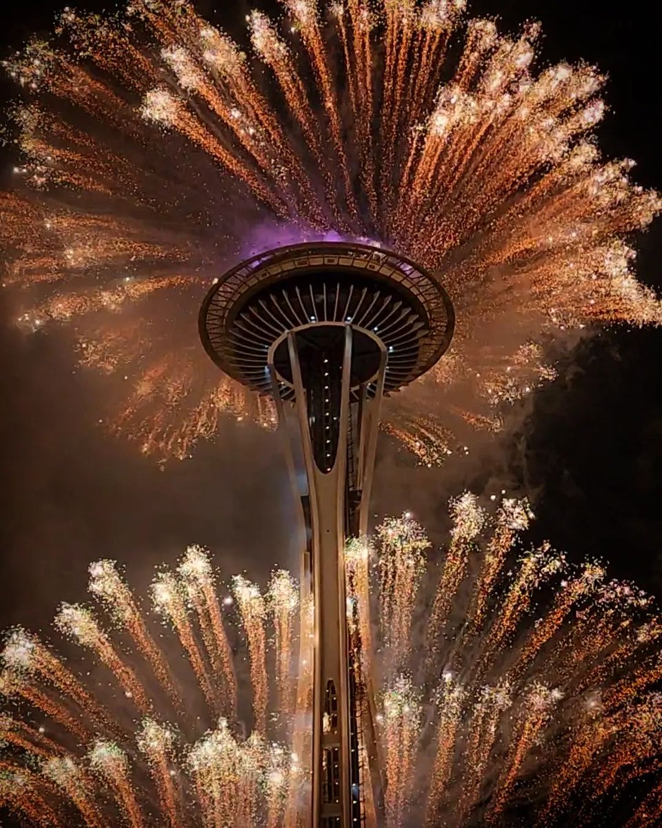 Seattle (@visitseattle) on Twitter photo Wishing everyone a happy New Year's Eve from the Emerald City! Cheers to another year of unforgettable Seattle memories and adventures in 2025. #VisitSeattle
π·: pretty_seattle on Instagram Wishing everyone a happy New Year's Eve from the Emerald City! Cheers to another year of unforgettable Seattle memories and adventures in 2025. #VisitSeattle
π·: pretty_seattle on Instagram