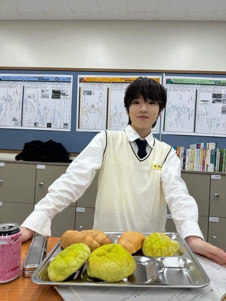 고딩 브리즈니랑 라놀해요
증사,스티커… 이것저것 다 만들어요
디엠보다 멘션이 더 친해지기 좋아요…
제발 초반 해주세요 존댓말 쓰지 말아주세요
우리 친구해요 제발
흔적 남기면 찾아가요
#트친소 #브리즈트친소 #위시즈니트친소 #라이즈트친소 #맘눌 #멘놀 #엔시티위시