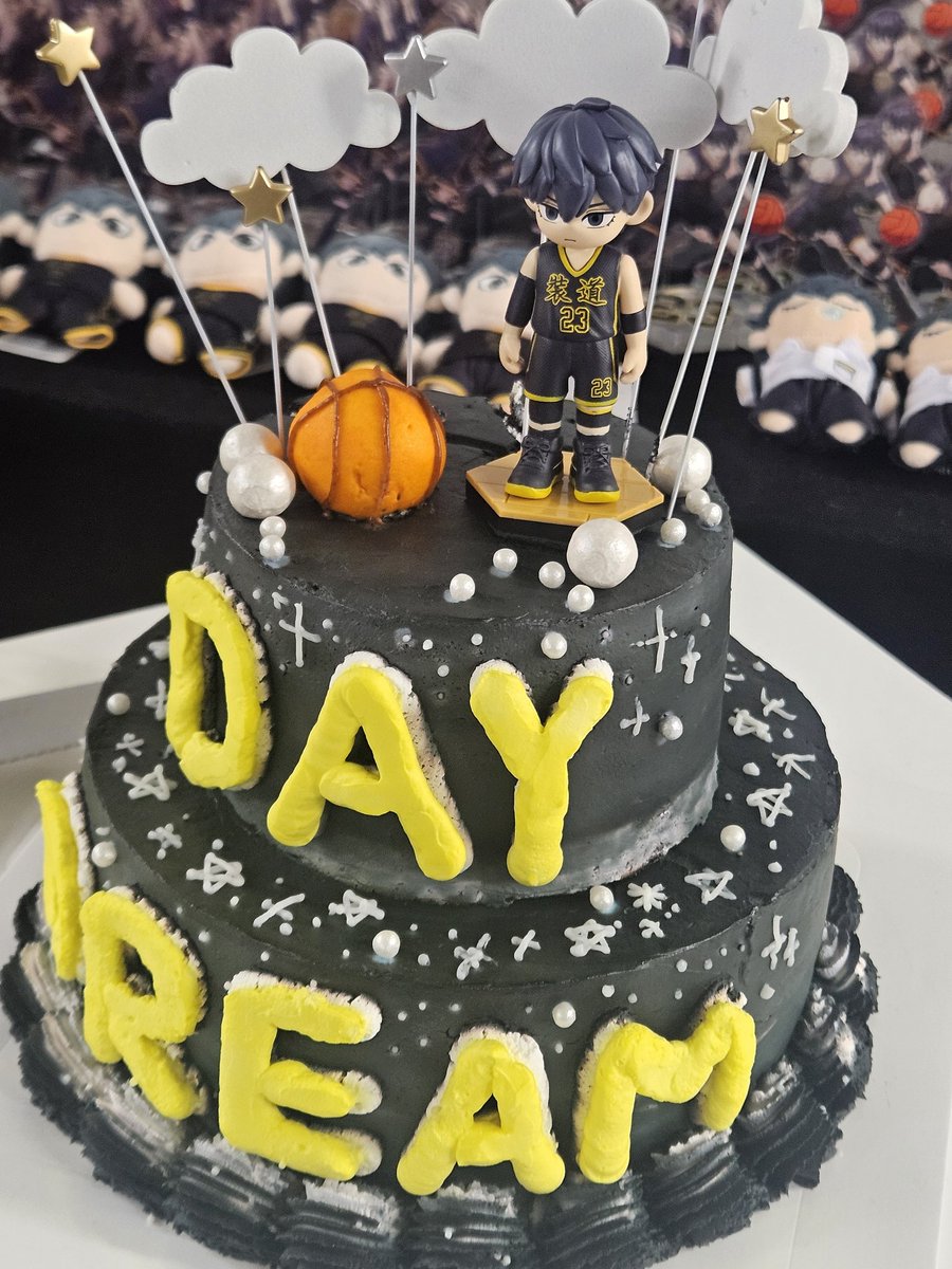 Hahna_23's tweet photo. 생일카페 다들 친절하시구 너무너무 즐거웟어요!!
종수야 생일축하해❤️❤️
#3C_273JS
#꿈에서도_슛을_던질_너의_생일
#코트의_퀘이사가_가장_빛나는_날 https://t.co/5WhY9eIFlp