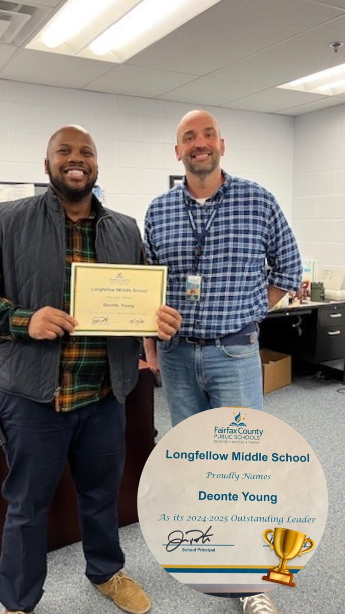 What a way to end 2024! Honored to be recognized as the Outstanding School Leader! 

Cheers to growth, impact, and making a difference in the year ahead  🙏🏾🏆