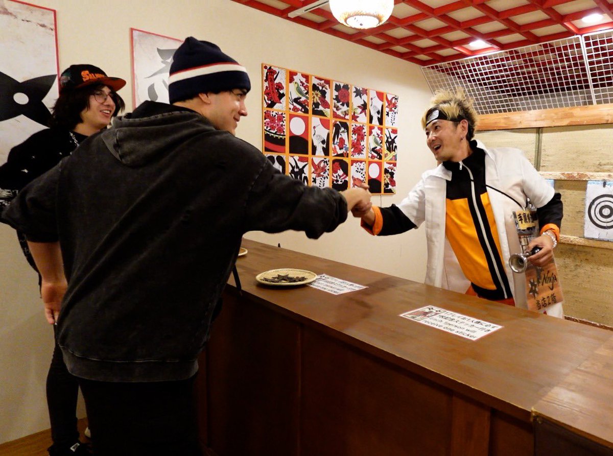 <a href="/MissaSinfonia/">Missa Sinfonia</a> <a href="/SpreenDMC/">spreen</a> A ese naruto lo vimos sin disfraz y nos queria ofrecer polvitos para hacer jutsu multiclones de sombra