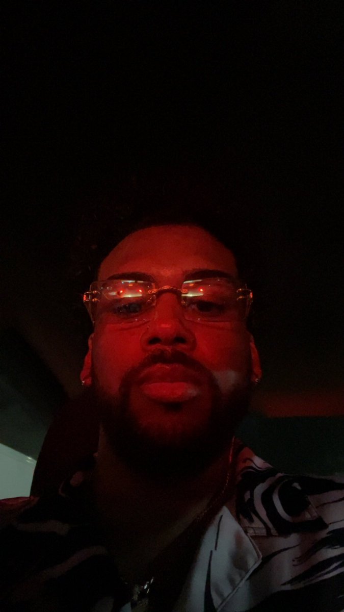 GF5___'s tweet image. Happy New Year 🖤