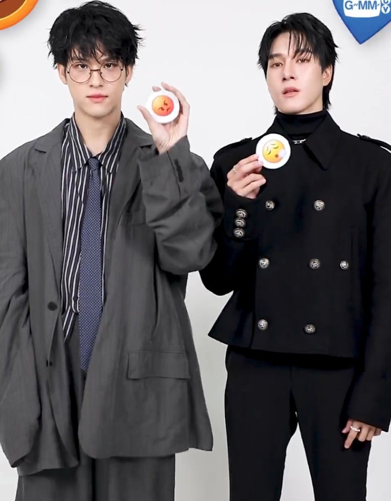K_kratay1's tweet photo. Emoji แทนปี 2025 ของแต่ละคนเป็นแบบไหน

🐶: 😡 อันนี้คือโดนเขาวีนใส่ตลอดปี5555
🎀: 😮‍💨 อันนี้คือจะเครซี่กับสกาย5555555

―#สกายนานิ #skynani 🎀🐶 https://t.co/bdfxGxgtDY