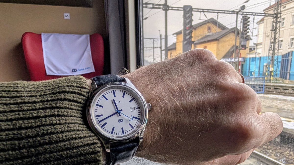 Tramvaják pražský tweet media