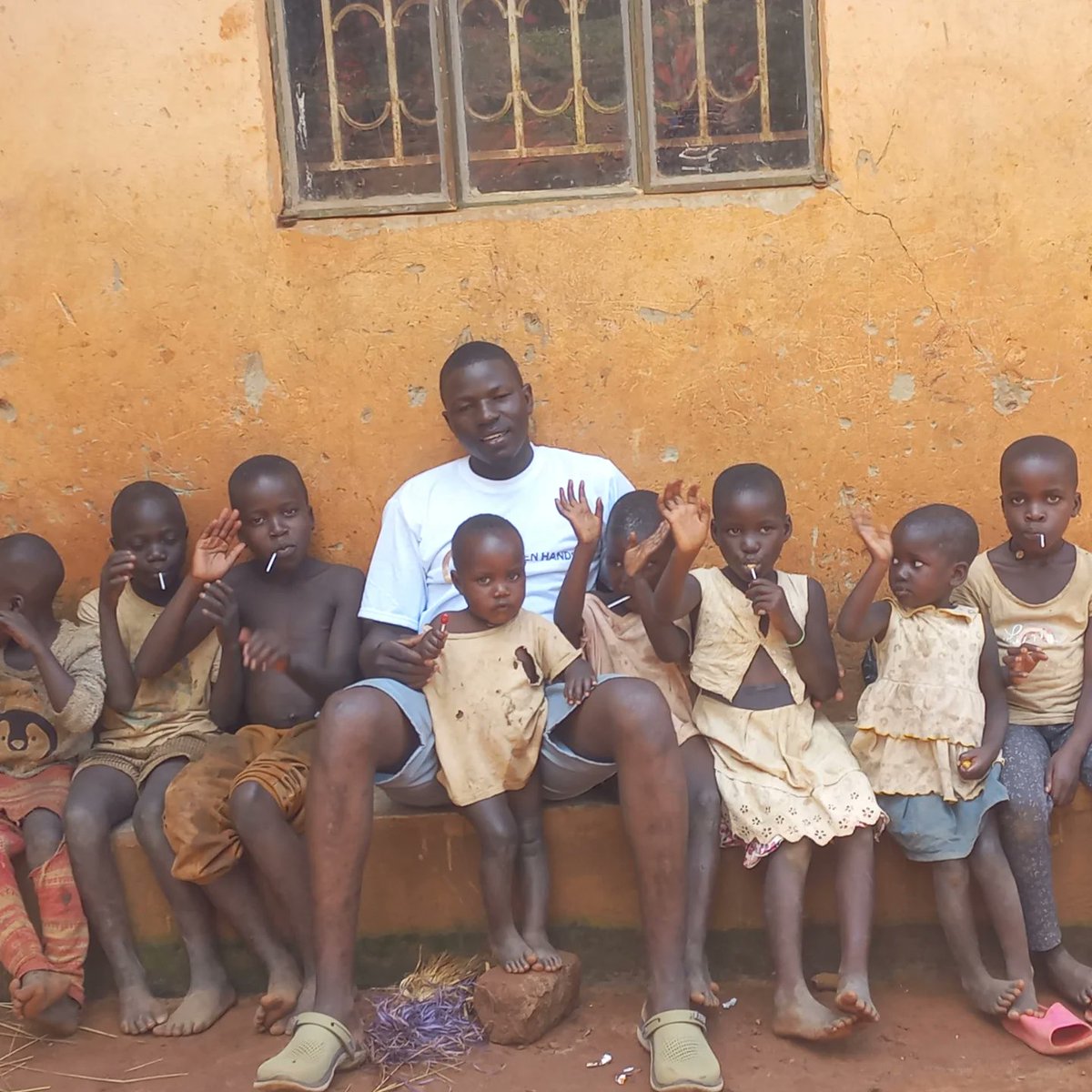 Happy New Year 2025! 🎉
We’re grateful for your support in caring for orphans and homeless children. Let’s continue making a difference together this year. Thank you for being part of our journey! 💛

#HappyNewYear2025 #SupportOrphans #MeshanOrphansAidFoundation