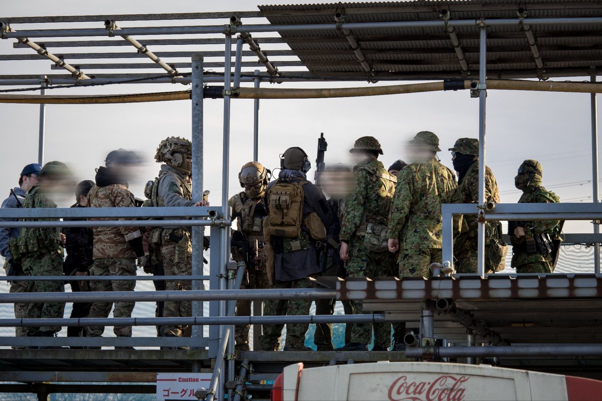 と、言うわけで先日オペフリさんで貸切してきましたわよ
社会人になるとここまで身内集まれる機会が少ないからホント貴重な時間でした
