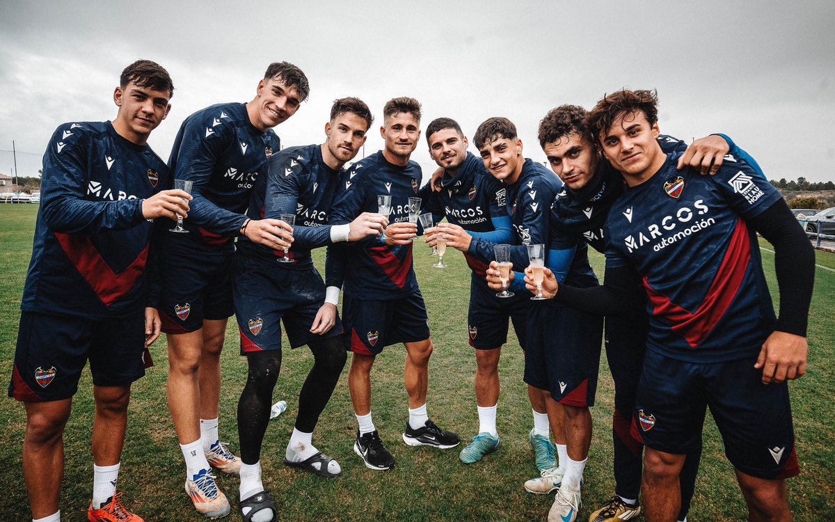 🥂🐸 bonne année