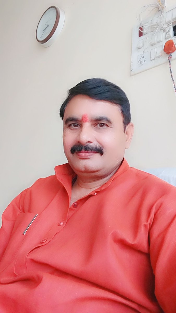 *आप सभी को आंग्ल नववर्ष_2025 की हार्दिक शुभकामनाएं, यह नव वर्ष आप के जीवन मे सुख, शान्ति, उमंग, उल्लास व ढेर सारी खुशियां लेकर आए, यही मंगलकामना है।*
*सर्वे भवन्तु सुखिन:,सर्वे सन्तु निरामया:💐💐

विमलेश दीक्षित पूर्व जिलाध्यक्ष विहिप अवध क्षेत्र
