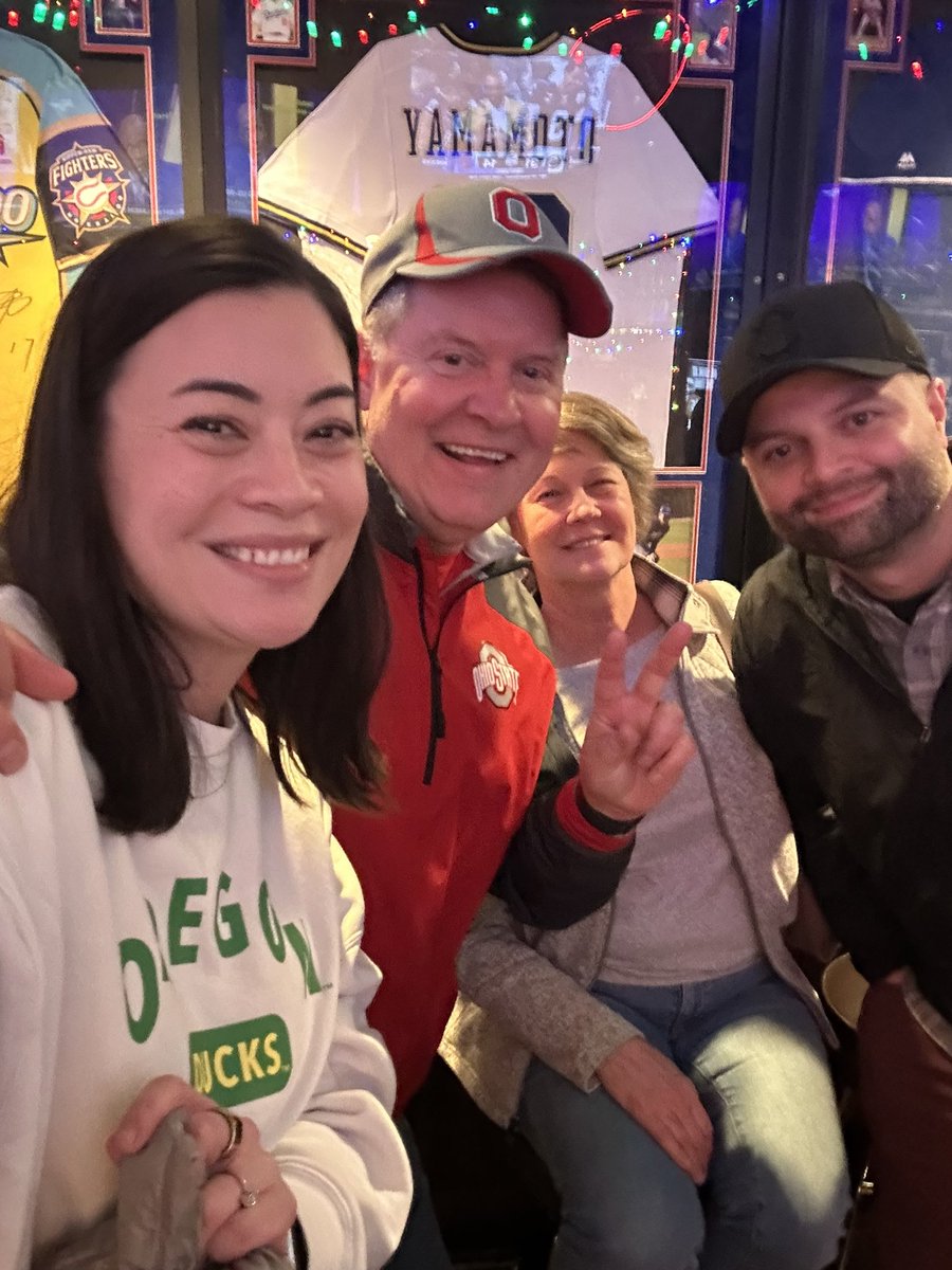 MsFluteMomma's tweet photo. @emilyetaylor23 And having fun with Ohio State Fans! :) Nicest fan base in person ;) https://t.co/yizD8wUyqy