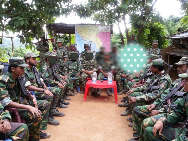 anas_aryan_safi's tweet photo. I'm still confused.Where is RSO? Does anyone know about them and what are they doing about the Rohingya? 
If u know plz let me know. 
#FreeRohingya
#SupportARSA
#SupportRSO https://t.co/hUcaDA3TeH