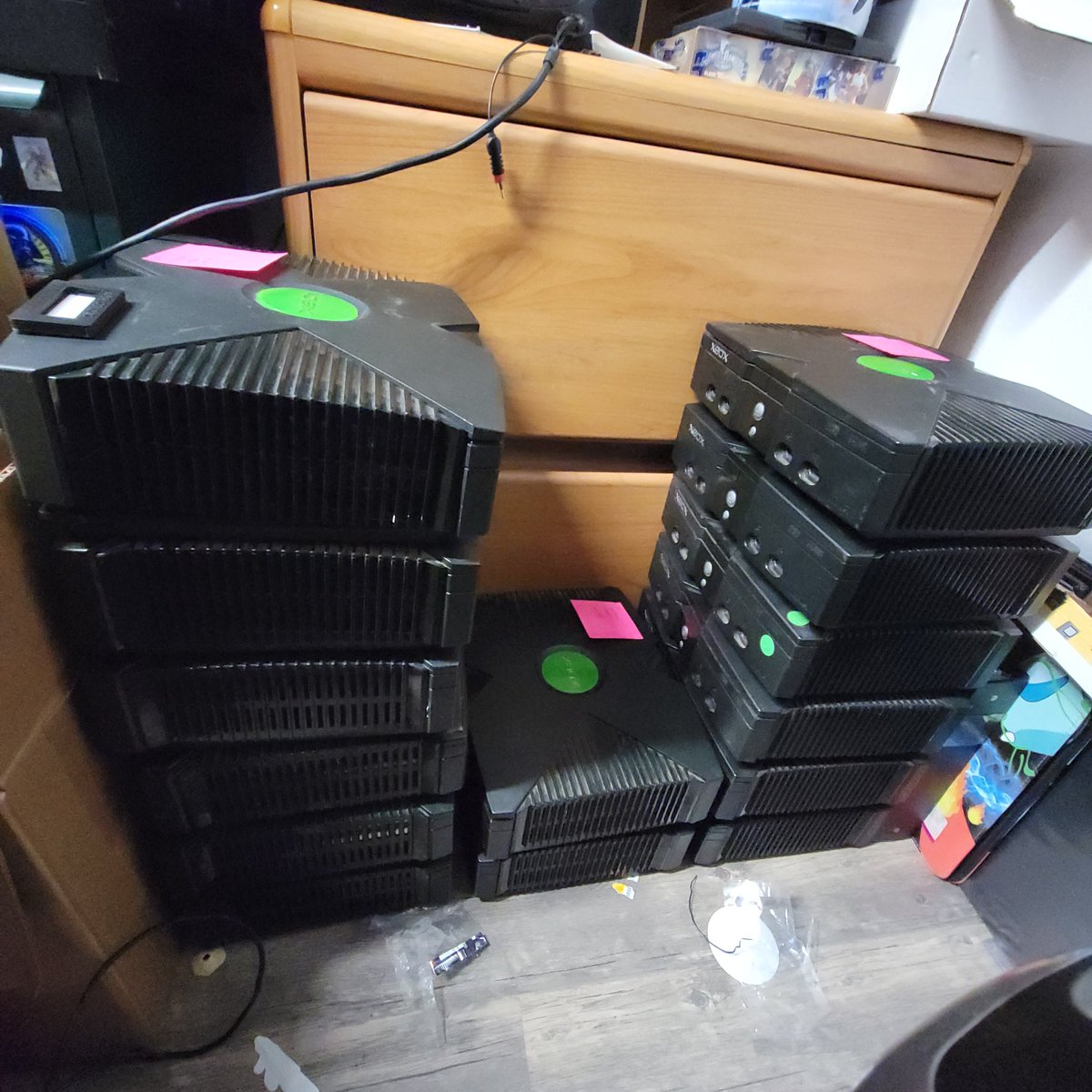 HostsServer's tweet image. The Cat is hungry for some data.

Need to repair the last 6 original xbox consoles to finish running xcat on this batch. 2 done and another 6 that booted for xcat but need cleaning up.