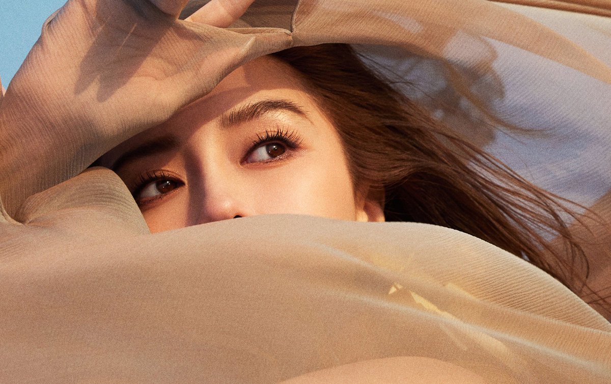 angelababy 杨颖 updates tweet media