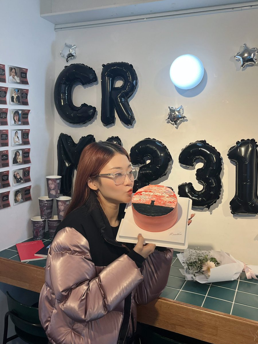 10thousand_fe's tweet photo. 생일축하드립니다-!!
카페 방문해주셔서 감사합니다..🙇‍♀️

#CR_M1231
#무한우주에_순간의_빛일지라도 https://t.co/CvyeyQgSkH