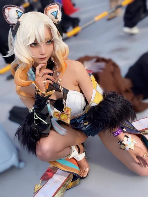 撮影中シロネンお姉さん
